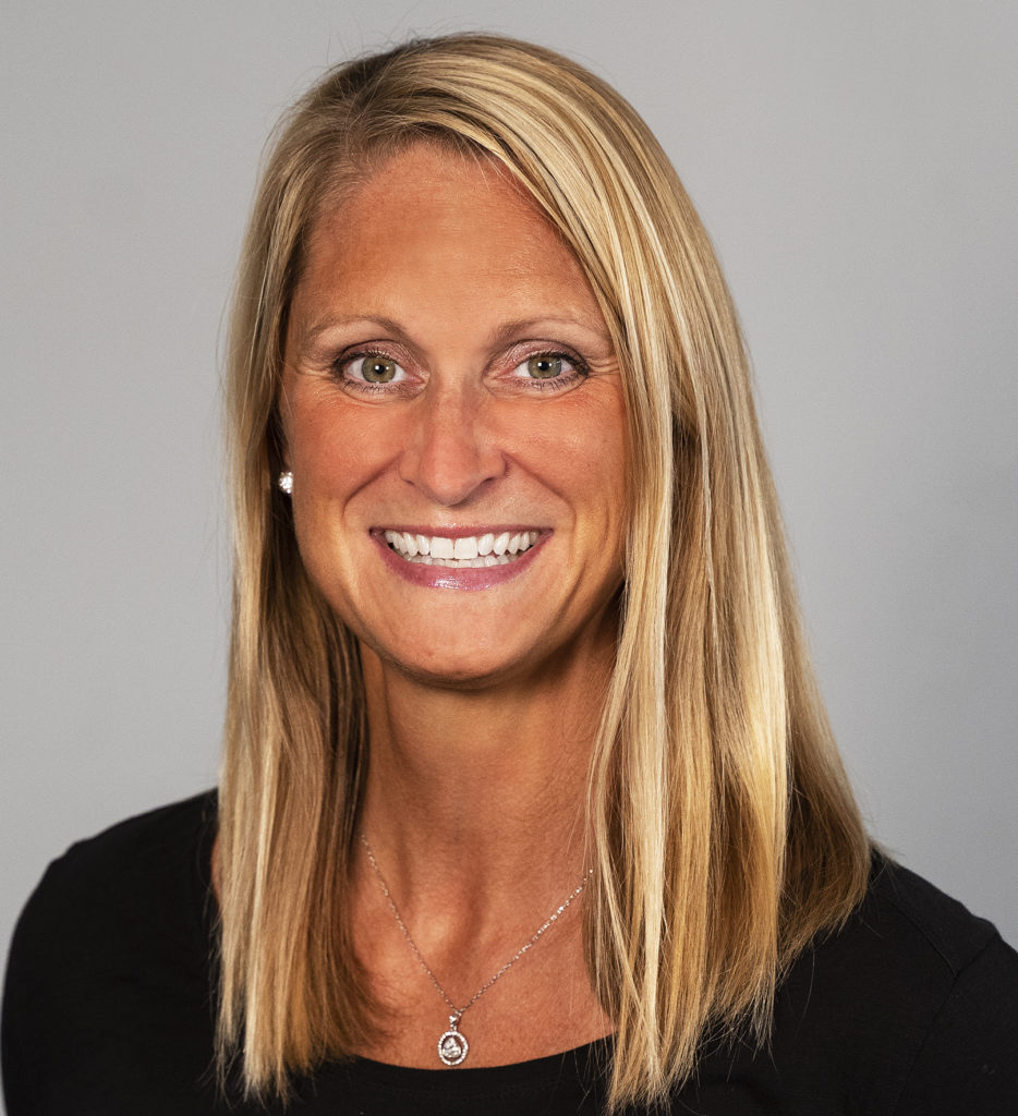 Becky Gallo Hygienist RW Headshots 2021 15
