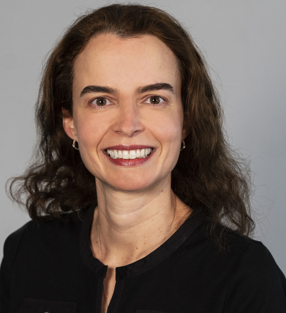 Dr. Paula Stone RW Headshots 2021 9
