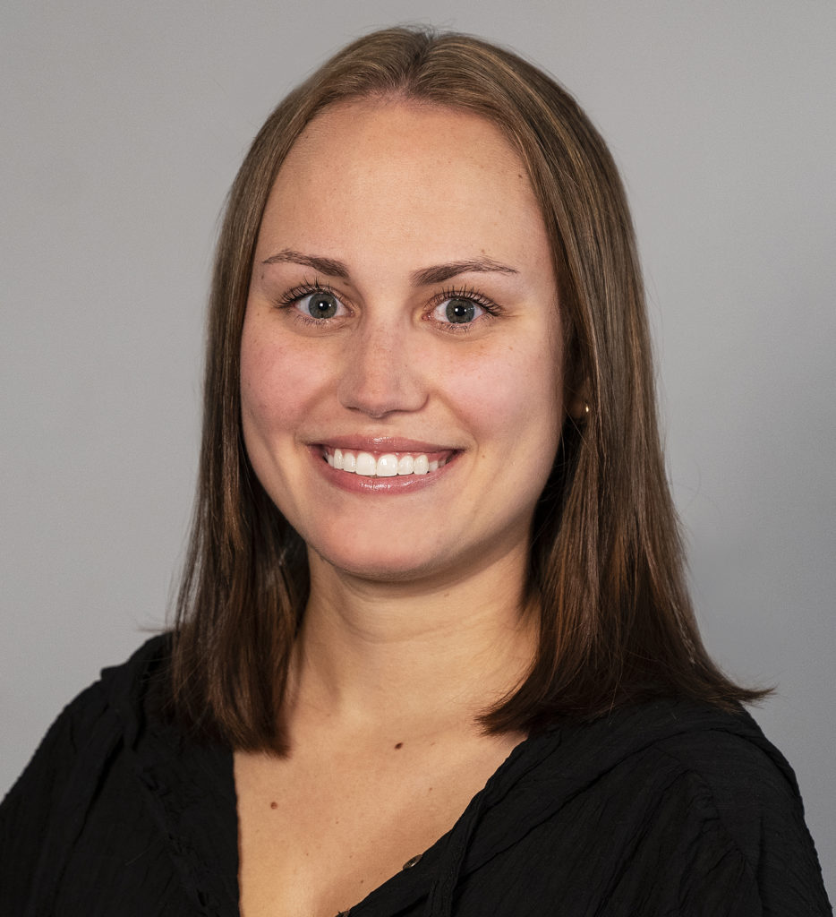 Kodi Lecates Hygienist RW Headshots 2021 13