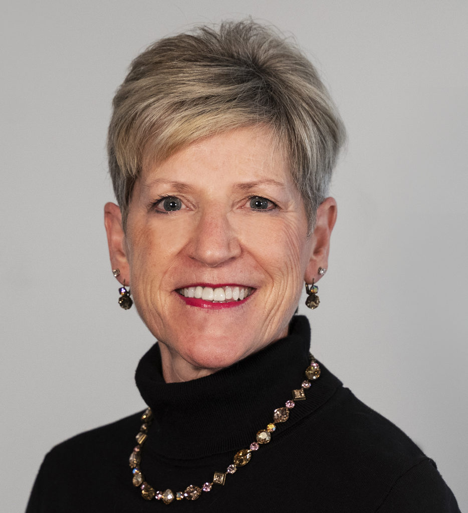 Melaine Hertzog Hygiene Sterilization Assistant RW Headshots 2021 5